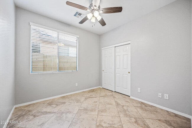 Building Photo - 3738 W Memorial Dr