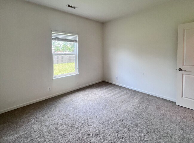 Building Photo - Newer Ranch Home in Avalon Bluff - 3 Bedrooms Plus a Den
