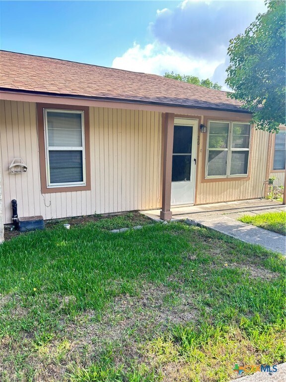 Primary Photo - 1051 Country Club Unit G #26 Dr