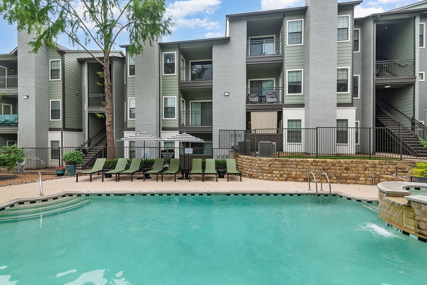 Building Photo - 9510 Westpark Dr