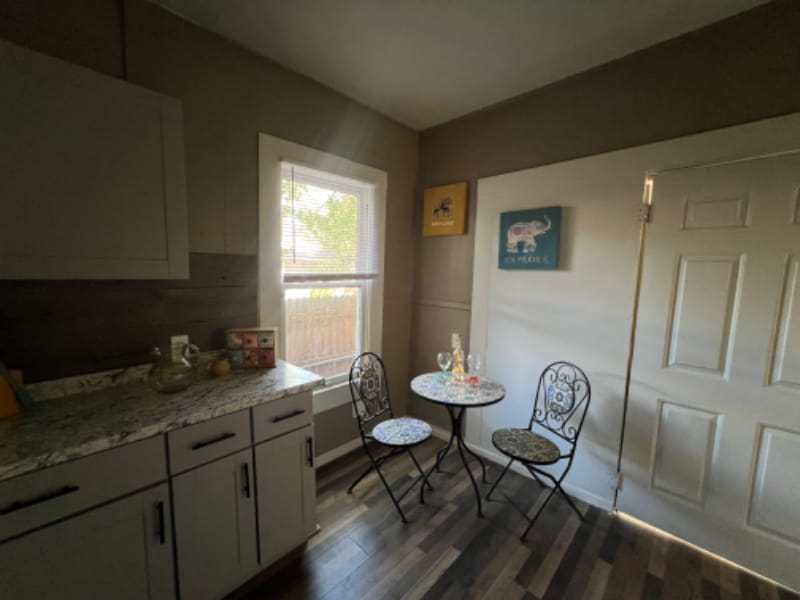 Building Photo - 521 W Ridgewood Ct