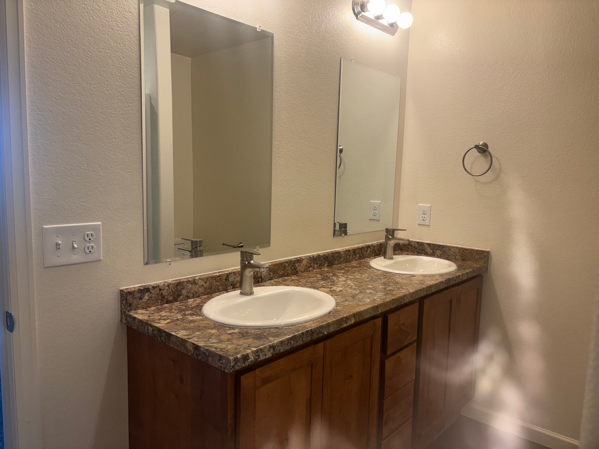 Building Photo - 4355 24th Street Rd