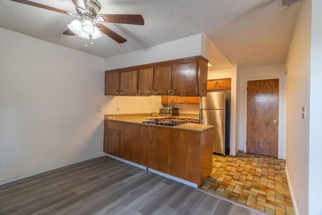 Building Photo - 1077 Rivara Rd