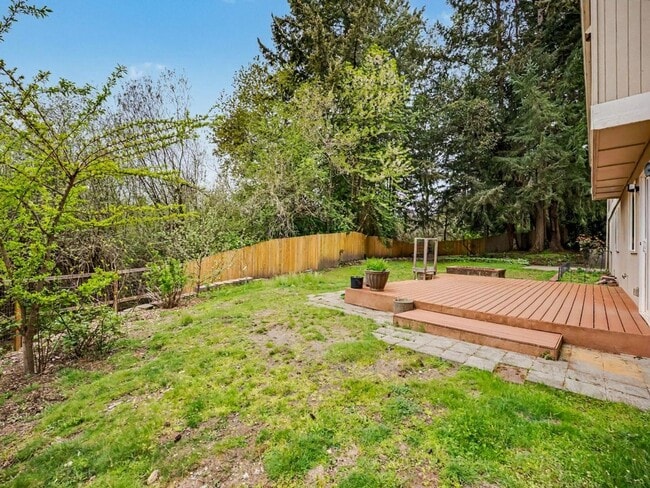 Building Photo - Spacious 4-Bedroom Lacey Home with A/C, Basement Bonus Space & Wetlands Privacy