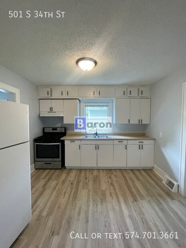 Building Photo - 501 S 34th St