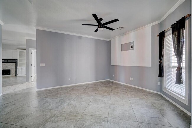 Building Photo - 1209 SW 113th St