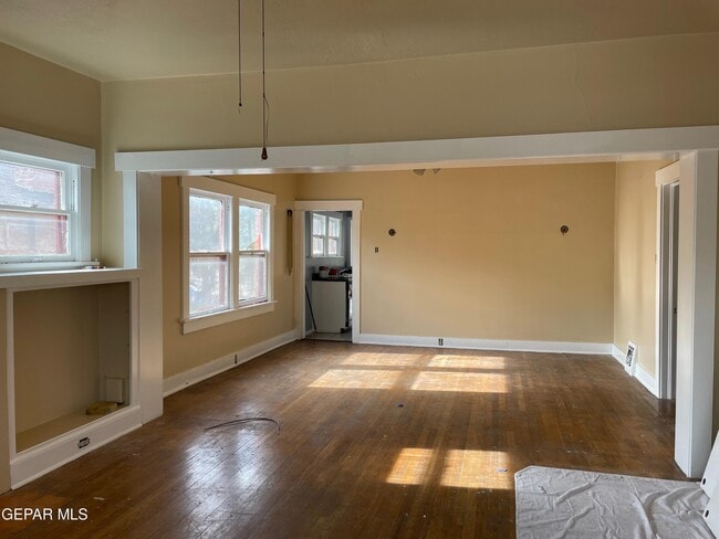 Building Photo - 2920 Copper Ave