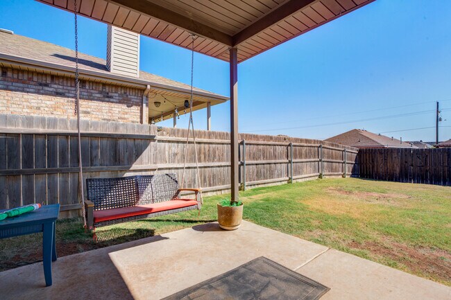 Building Photo - 13811 Uvalde Ave