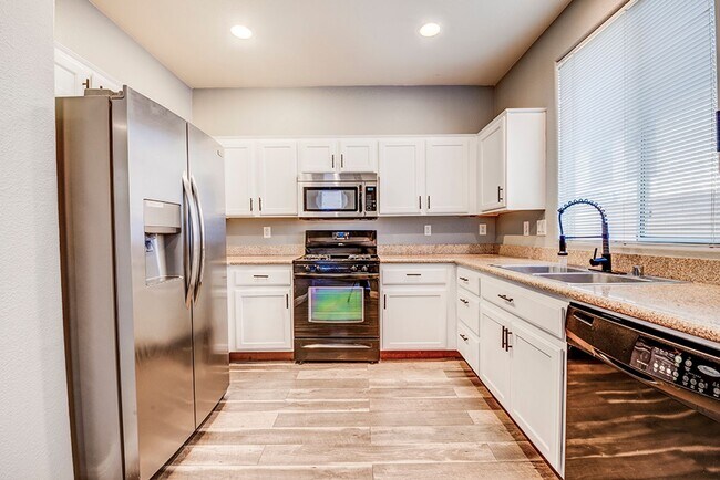 Building Photo - Status: Accepting Applications