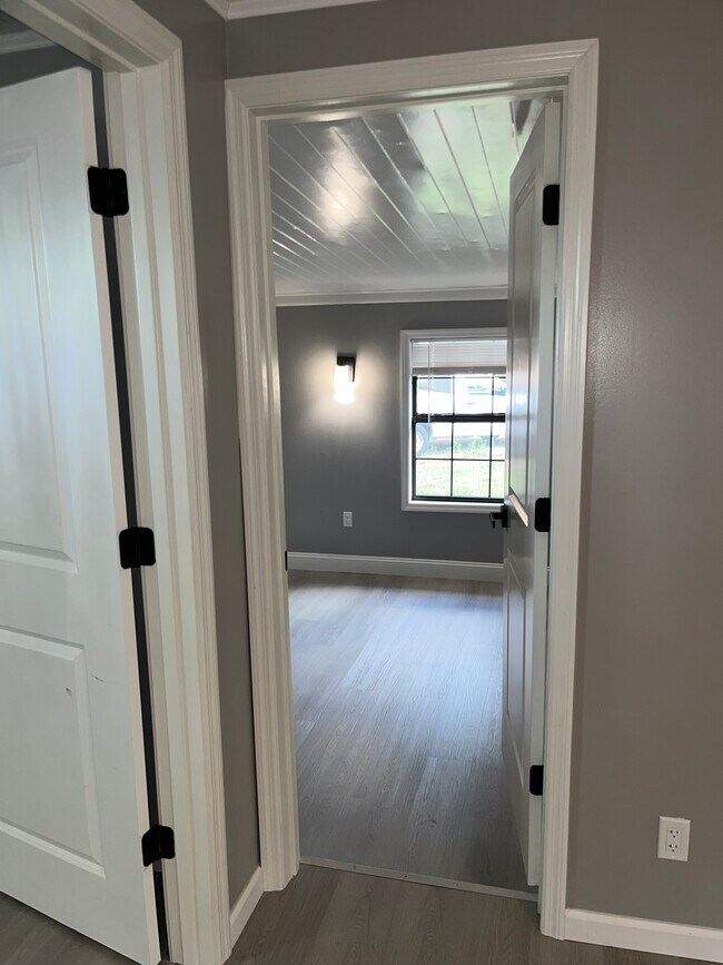 Building Photo - 9995 SE 170th Pl