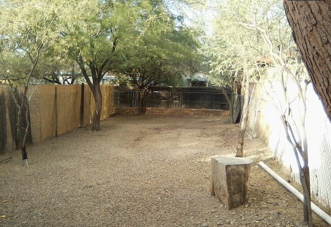 Building Photo - 3225 E Patricia St