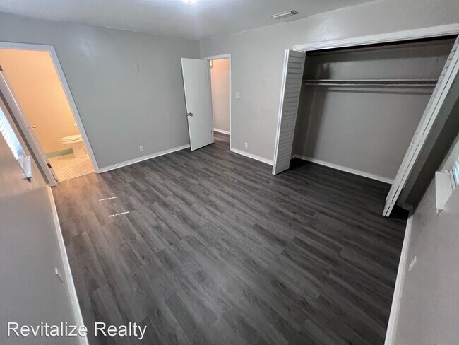 Building Photo - 4 br, 2.5 bath House - 4317 Packingham Dr,