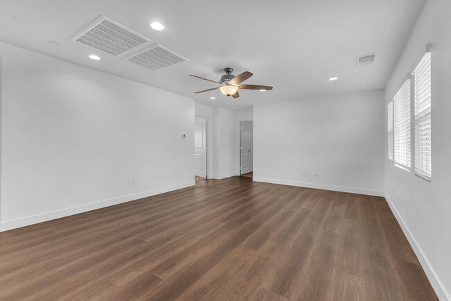 Building Photo - 83325 White Stallion Rd