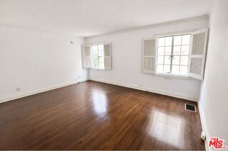 Building Photo - 214 S Spalding Dr