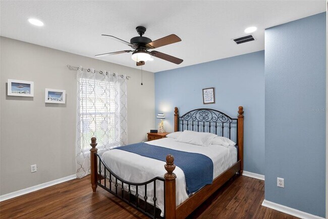 Building Photo - 165 Scrub Jay Way