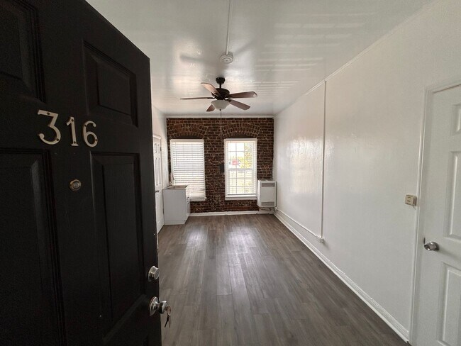 Interior Photo - Toberman Apts.