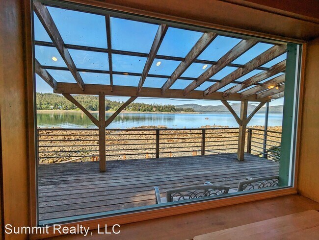 Building Photo - 3 br, 1.5 bath House - 17095 Glacier Hwy