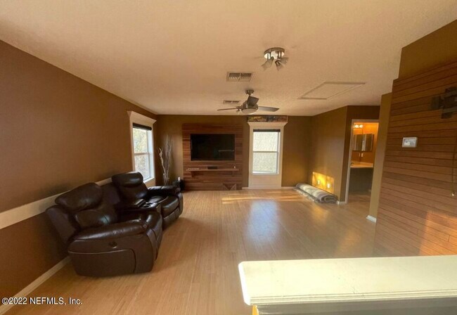 Building Photo - 512 Millhouse Ln