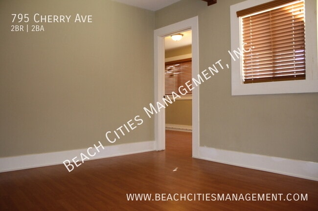 Building Photo - 795 Cherry Ave