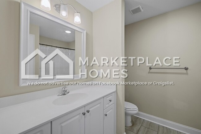 Building Photo - 2219 Perrins Ln