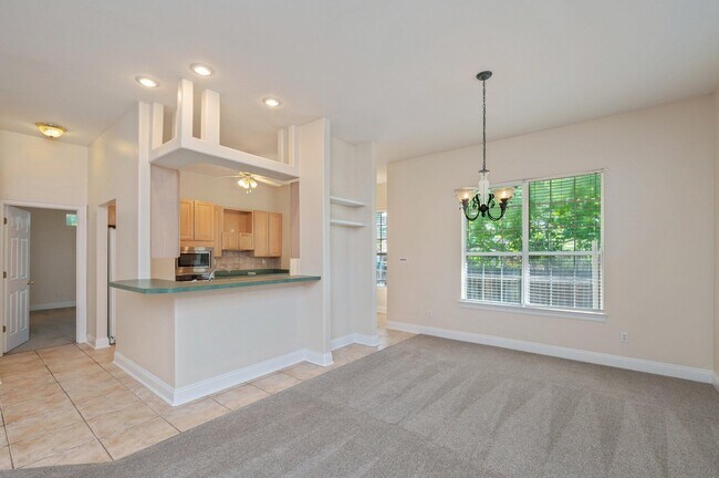 Building Photo - 1697 Glenwood Ct