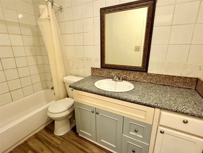 Building Photo - 10618 Leitrim Way