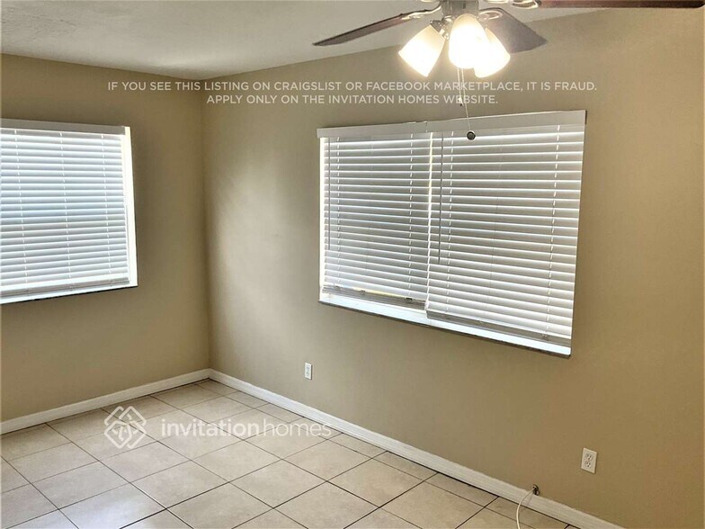 Building Photo - 5650 19th Ave N