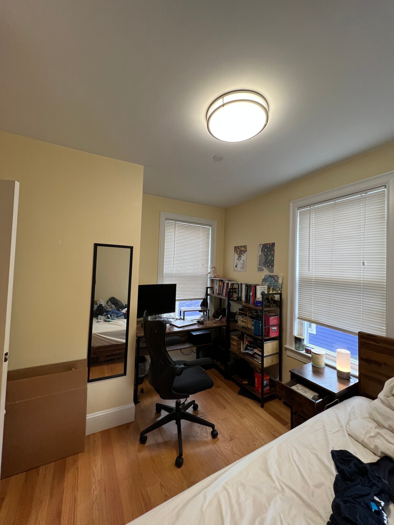 Building Photo - 222 River St