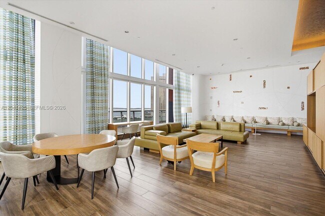 Building Photo - 50 Biscayne Blvd