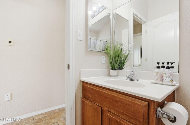 Building Photo - 14244 Smokey Point Dr