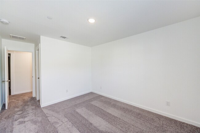 Building Photo - 11914 Carvalho Dr