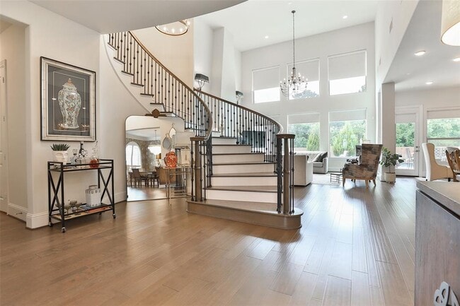 Building Photo - 13011 Mustang River Dr