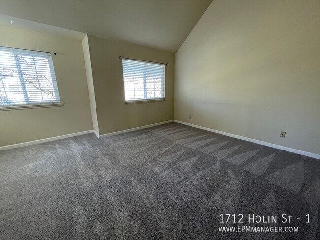 Building Photo - 1712 Holin St
