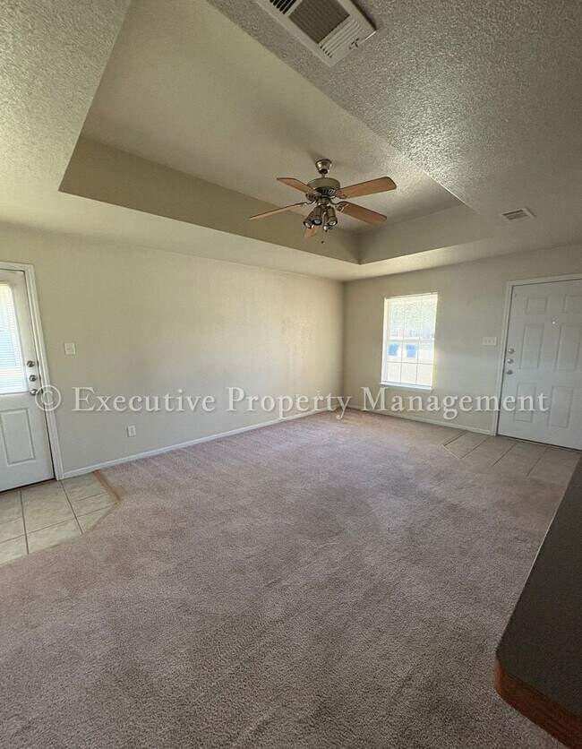 Building Photo - 208 Janelle Dr