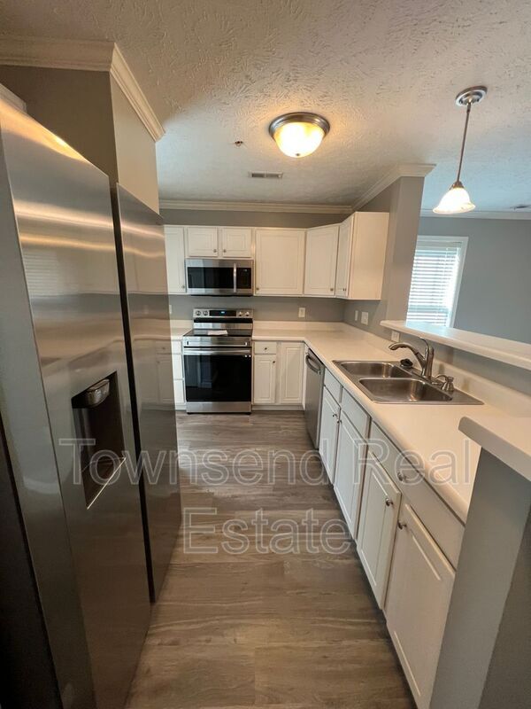 Building Photo - 3310 Harbour Pointe Pl