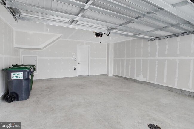 Building Photo - 9346 Tanfield Dr