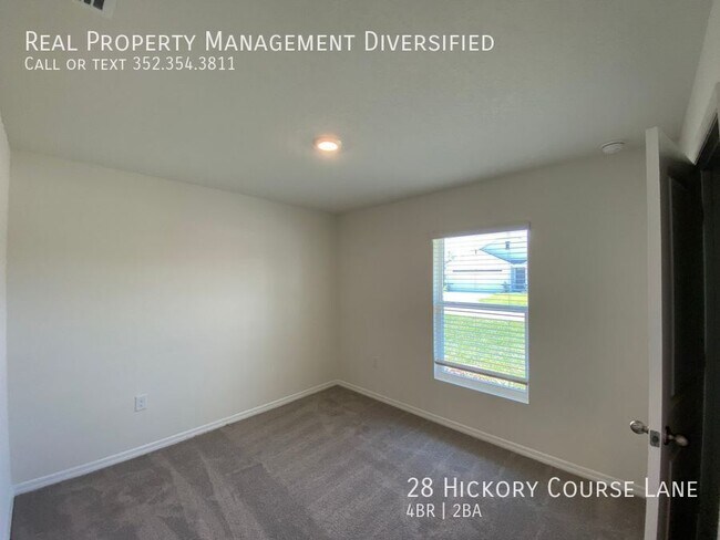 Building Photo - 28 Hickory Course Ln