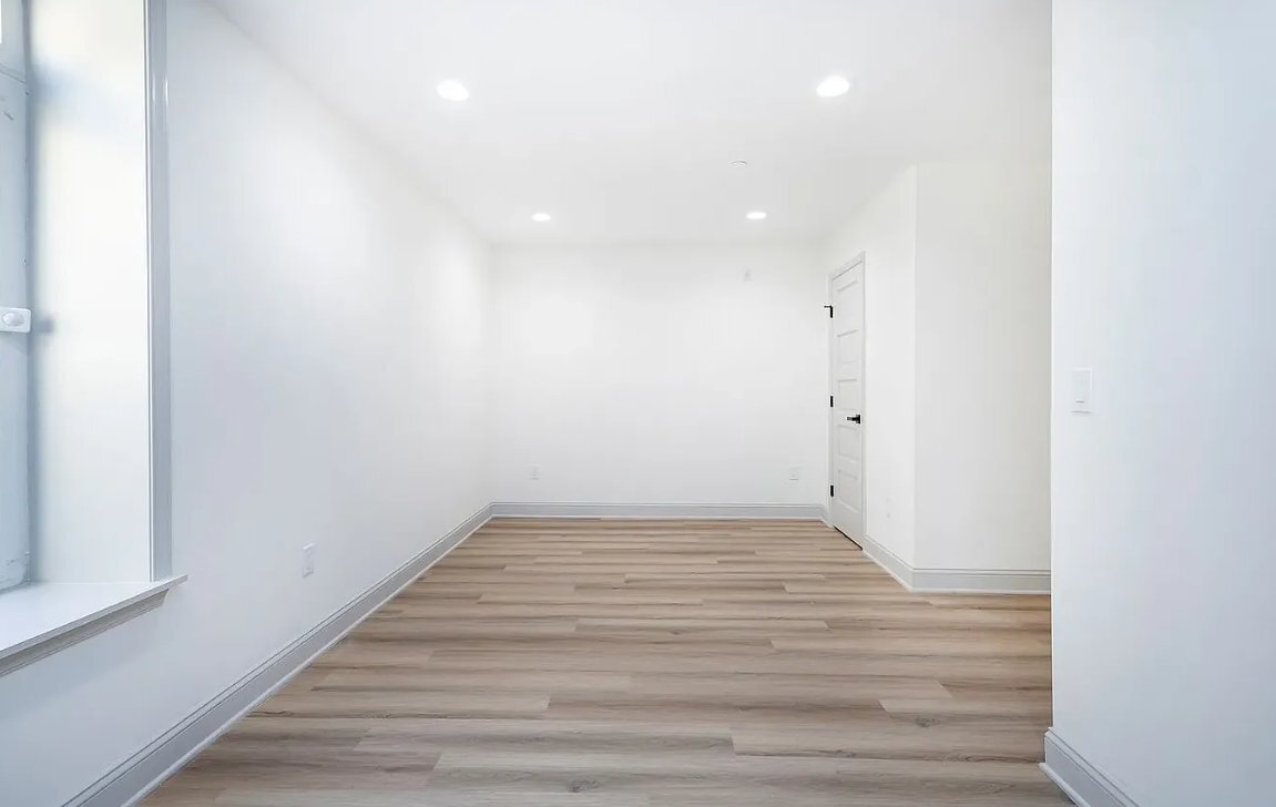 Building Photo - 2227 N 33rd St