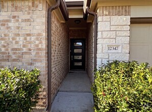 Building Photo - 12347 Breckenwood Mills Dr