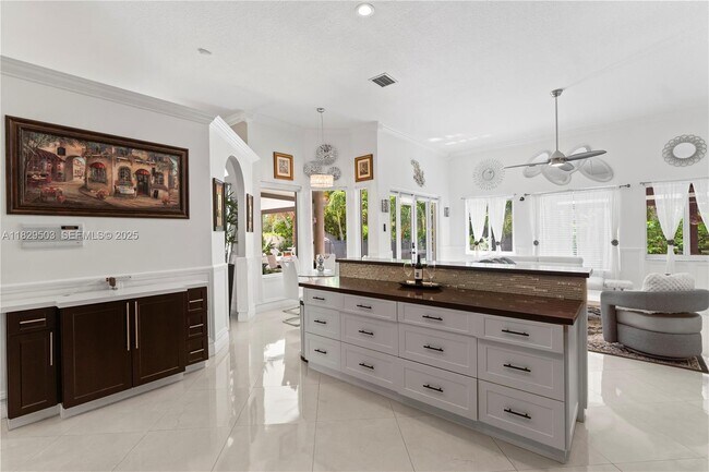 Building Photo - 16601 SW 87th Ct