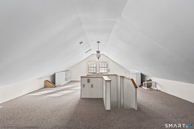 Building Photo - 62 Church St