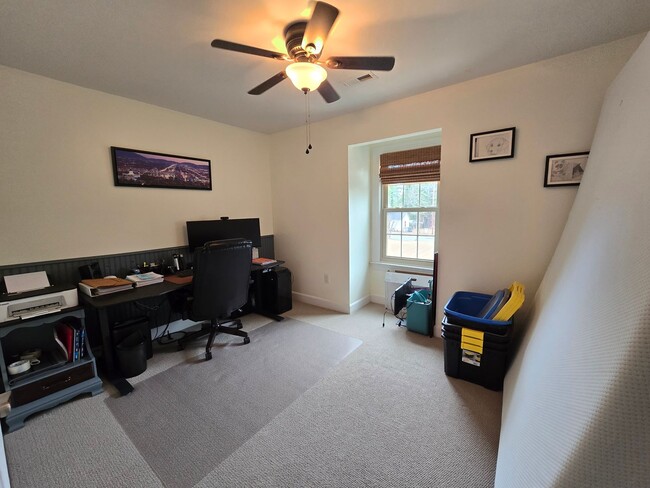 Building Photo - 409 N Fulton St