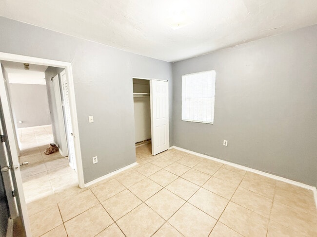 Building Photo - 13325 NW 17th Ave