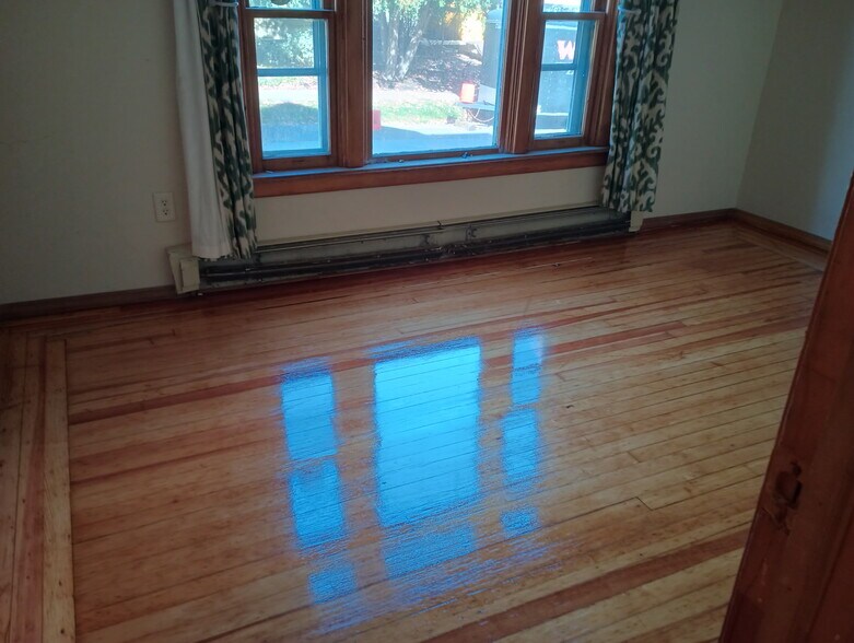 Building Photo - 38 State St