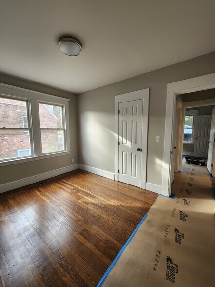 Building Photo - 322 Blake St