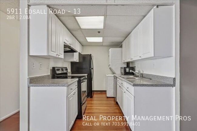 Building Photo - 5911 Edsall Rd