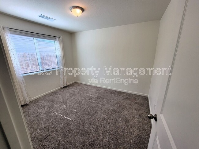 Building Photo - 1366 W Butterfield Ln