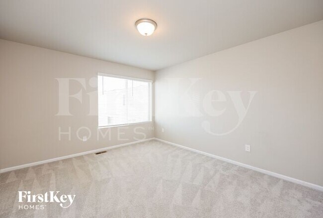 Building Photo - 11132 Murrelet Dr