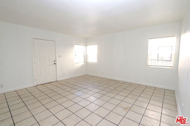 Building Photo - 8150 Sepulveda Pl