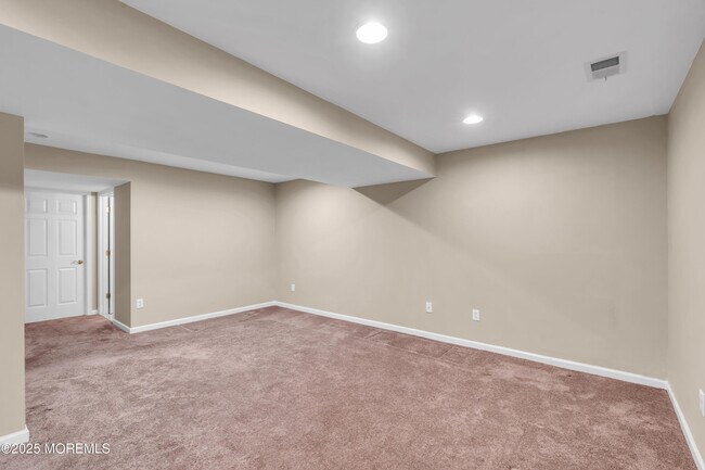 Building Photo - 12 Coral Place